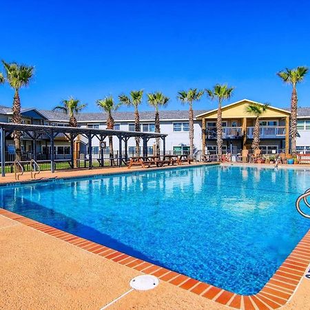 Captain Quarter'S 1 Bedrm Unit At Sea Isle Village Порт Арансас Екстериор снимка