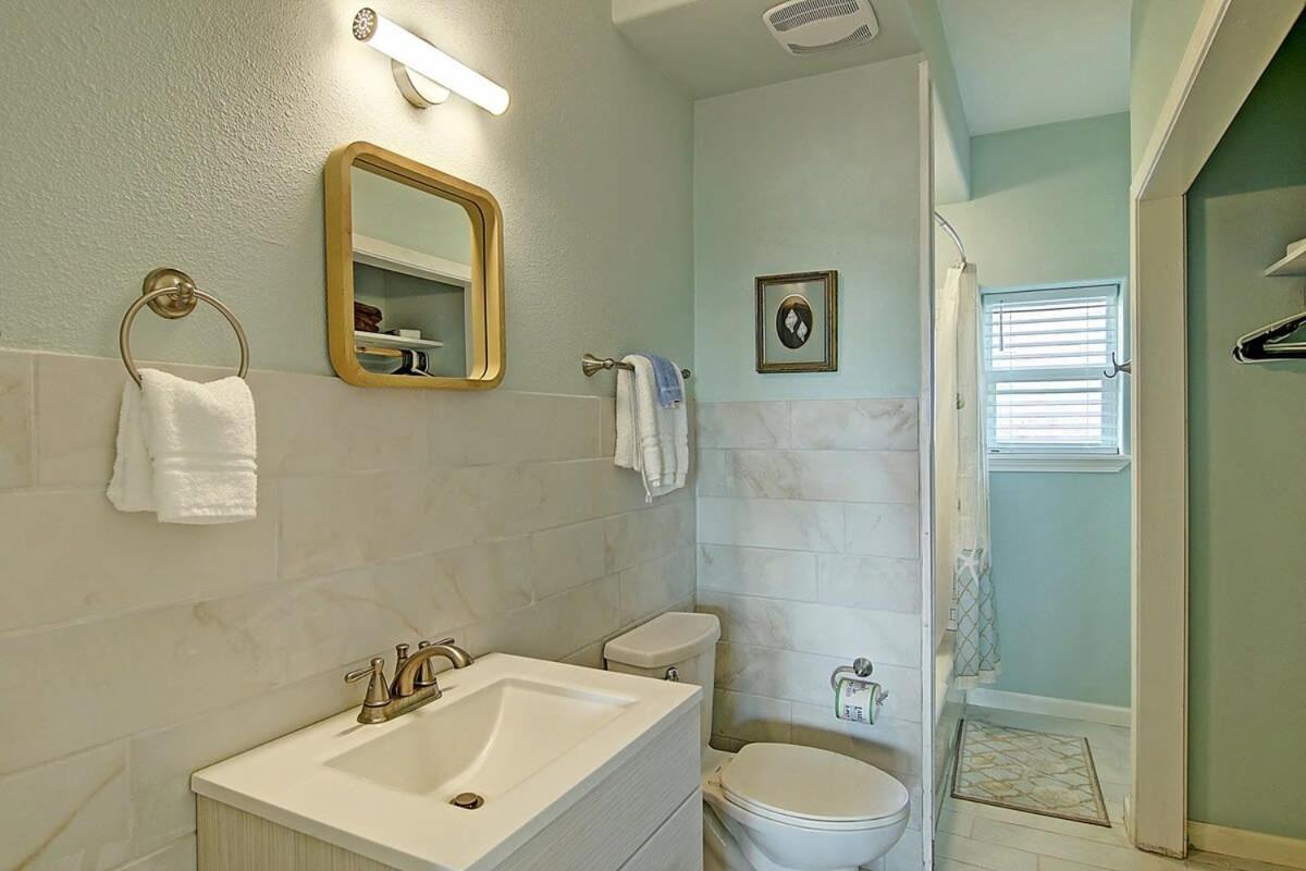 Captain Quarter'S 1 Bedrm Unit At Sea Isle Village Порт Арансас Екстериор снимка