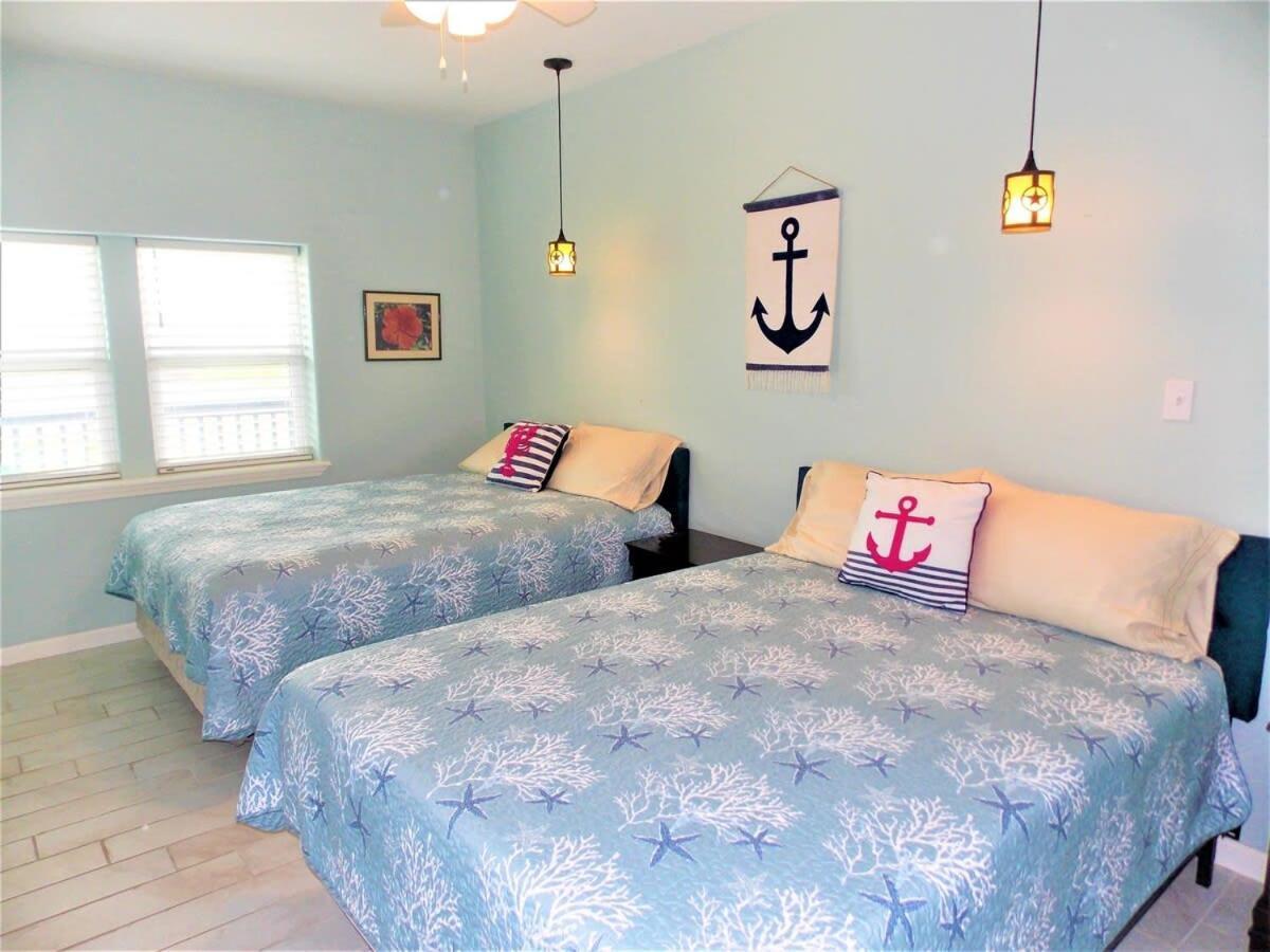 Captain Quarter'S 1 Bedrm Unit At Sea Isle Village Порт Арансас Екстериор снимка