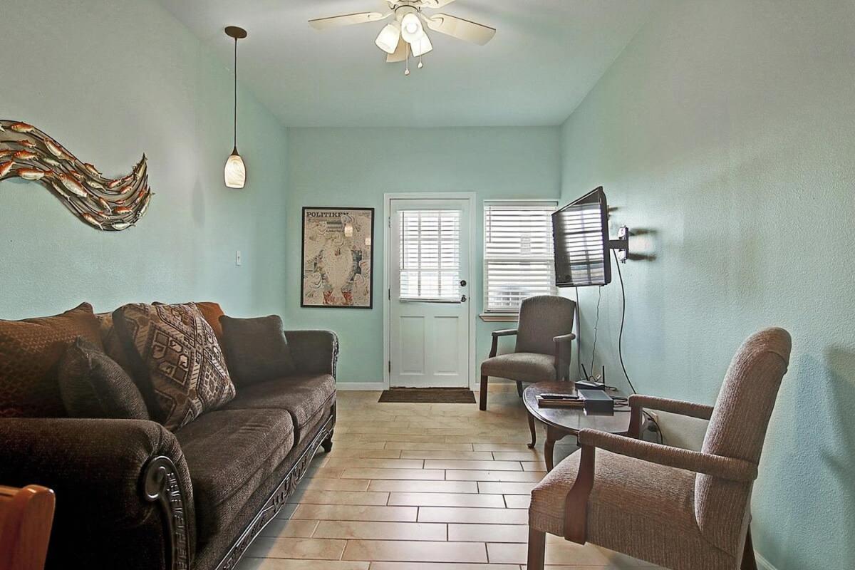 Captain Quarter'S 1 Bedrm Unit At Sea Isle Village Порт Арансас Екстериор снимка