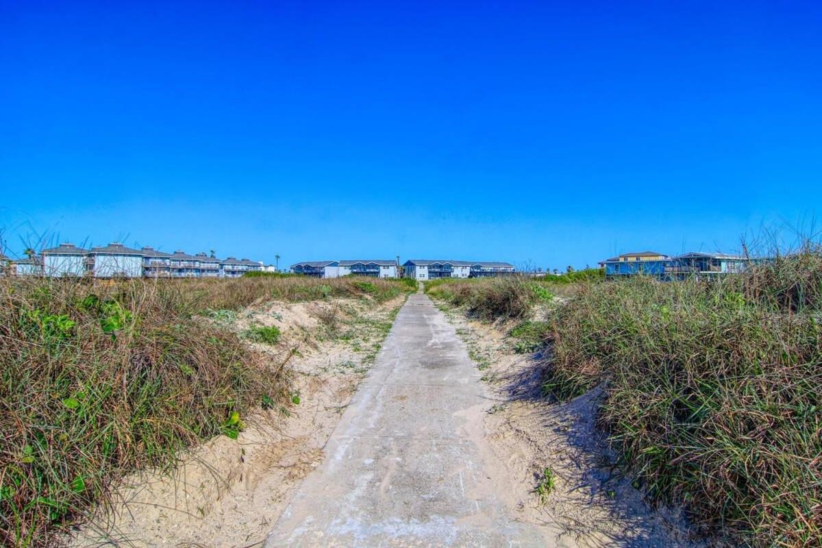 Captain Quarter'S 1 Bedrm Unit At Sea Isle Village Порт Арансас Екстериор снимка